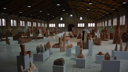 НАЈВЕЋИ ЈЕ НА СВЕТУ: Шест година јединственог музеја скулптуре Terra у Кикинди, 1.200 дела настало током 42 године (ФОТО/ВИДЕО)