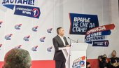 VULIN POSLAO SNAŽNU PORUKU IZ VRANJA: Mi se predsednikom Vučićem ponosimo, zato mu sliku držimo