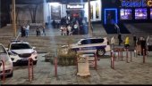 PRVI SNIMCI EVAKUACIJE U NOVOM SADU: Policija izvodi posetioce iz diskoteke zbog dojave o bombi (VIDEO)
