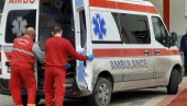 ПОВРЕЂЕНИ МАЈКА И МАЛОЛЕТНО ДЕТЕ: Тешка саобраћајна несрећа у Нишу, аутомобил се од силине удара преврнуо на кров