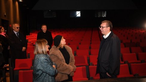 ВУЧИЋ ОБИШАО РАДОВЕ НА РЕКОНСТРУКЦИЈИ СЦЕНЕ СТУПИЦА: Реновирамо престижни Театар - у обнову ће бити уложено више од 10 милиона евра (ВИДЕО)