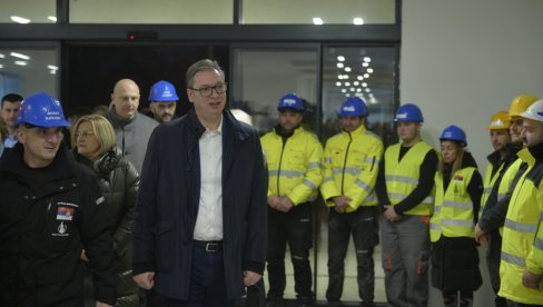 PREDSEDNIK U PROKUPLJU: Vučić obišao radove na drugoj fazi rekonstrukcije Zdravstvenog centra (VIDEO)