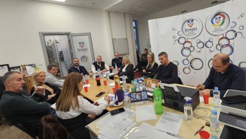 СПРЕМНИ ЗА НОВЕ ПОХОДЕ: Београдска асоцијација за школски спорт одабрала нову председницу