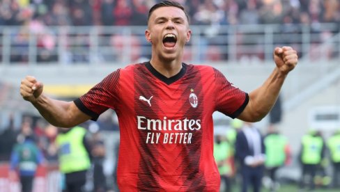 FABRICIO ROMANO OTKRIO! Reprezentativac Srbije potpisao ugovor karijere