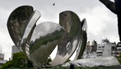 OŠTEĆEN SIMBOL GRADA: U Buenos Ajresu uragan polomio čeličnu skulpturu simbol grada
