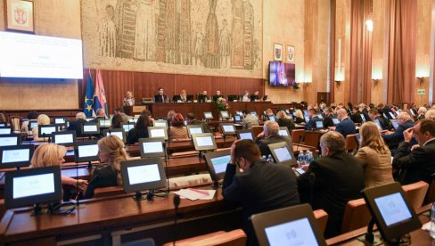 СИГУРНА САМО КОАЛИЦИЈА НАПРЕДЊАКА И МАЂАРА: У новом парламенту Војводине седеће посланици из шест од 13 политичких групација