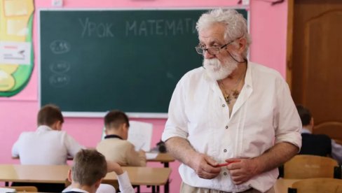 POSTAO SENZACIJA RUSKIH MEDIJA, A SADA JE NOMINOVAN ZA PRESTIŽNU NAGRADU: Vrščanin među pet najboljih stranih učitelja u Rusiji