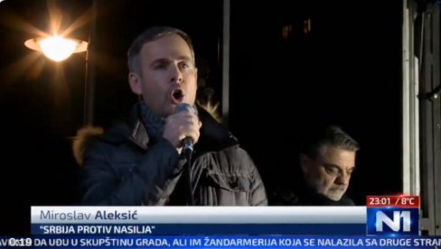 ДА СЕ НЕ ЗАБОРАВИ: На насилно заузимање Скупштине Београда позвао опозиционар из - Трстеника (ВИДЕО)