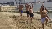 HRVATSKA ZATEČENA: Zašto je Novak Đoković na plaži poveo ples grupe polugolih muškaraca?