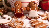НАПРАВИТЕ НАЈСЛАЂЕ НОВОГОДИШЊЕ МЕДЕЊАКЕ: Незаобилазни колачићи празничне трпезе и обрадујте све укућане! (ВИДЕО)