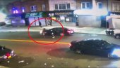 (УЗНЕМИРУЈУЋЕ): Тројица мушкараца ликвидирала мајку у колима и ранили још једну особу у Њујорку (ВИДЕО)