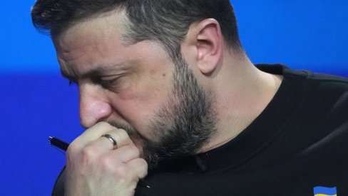 ПОЛИТИЧКИ БАНКРОТ ЗЕЛЕНСКОГ: Украјински председник губи од самог себе