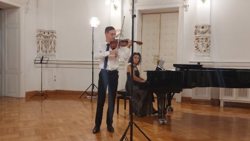 „MALI PRINC“, KONCERTMAJSTOR SIMFONIJSKOG ORKESTRA : Violinista  Andrej Balaž, najbolji student Univerziteta u Novom Sadu