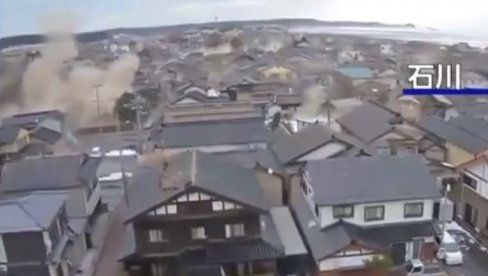 КАМЕРЕ ЗАБЕЛЕЖИЛЕ СВЕ: Ово је тренутак удара стравичног земљотреса који је изазвао хаос у Јапану (ВИДЕО)