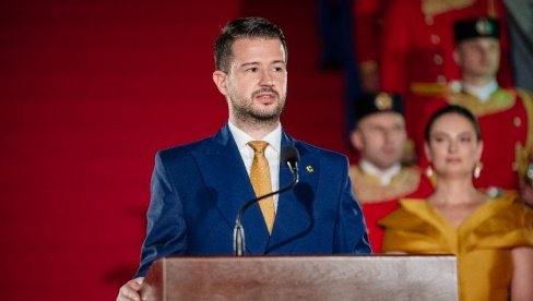 ЈАКОВ НЕ СЛАВИ СРПСКУ: Председник Црне Горе шокирао Србе у овој држави