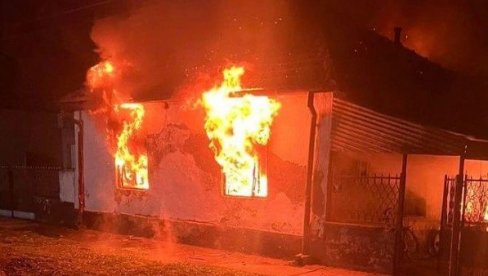 HRABRA BRAĆA SPASLA ŽENU IZ VATRENE STIHIJE: Slike iz Novog Bečeja, u požaru stradao muškarac (FOTO)