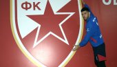 СТОП! Био на припремама са Звездом, па добио шут-карту због певања навијачких песама Партизана