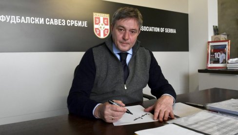 ZVANIČNO! Dragan Stojković Piksi potpisao ugovor do 2026!