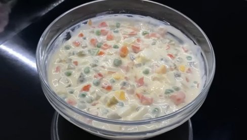 POSNA RUSKA SALATA: Recept koji obara s nogu