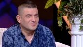 ПЕВАЈ БАЈА, ПЕВАЈ СРПСКОМ РОДУ, ЗА КРСТ ЧАСНИ И ЗЛАТНУ СЛОБОДУ Мали Книнџа о сусрету с војводом Ђујићем