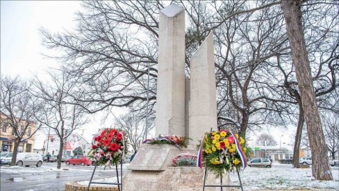 STRELJANI SU, PA OBEŠENI: Sećanje na krvavi januar - Zrenjanin se poklonio senima 30 surovo ubijenih Srba i Roma (FOTO)