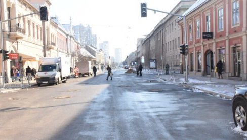 GLAVNU OTVARAJU NA BOGOJAVLJENJE: Pri kraju radovi na najfrekventnijoj ulici u Zemunu, vozila će ovuda krenuti krajem januara