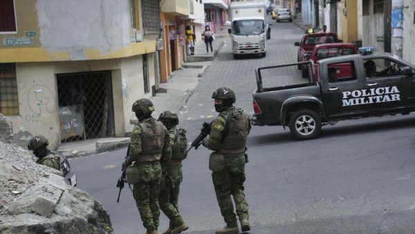 ПУЦЊАВА НА РОЂЕНДАНСКОЈ ЖУРЦИ: Убијено осморо људи у Еквадору