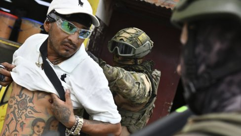 BEZ MILOSTI - RAT SA MAFIJOM U EKVADORU: Oslobođeno 11 članova zatvorskog osoblja koji su držani kao taoci (FOTO)