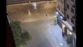 DEČAKA ODNELA BUJICA, NIJE MU BILO SPASA: Poplave i klizišta napravile haos, više od dva miliona domaćinstava ostalo bez struje (VIDEO)
