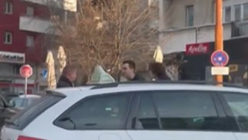 SUDARILI SE PA ZASEVALE PESNICE: Tuča zbog svađe u saobraćaju kod Kalenić pijace (VIDEO)