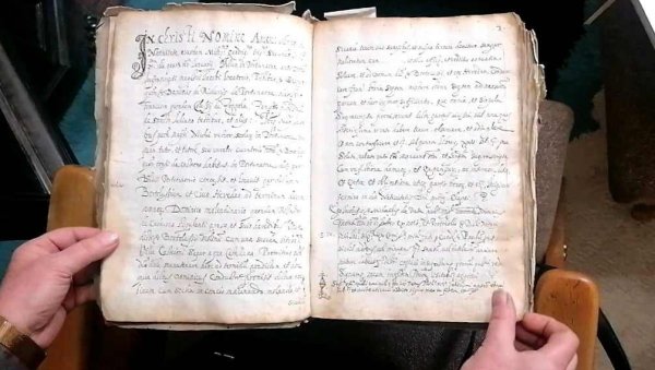 НЕВЕРОВАТНО БЛАГО У ВРШЦУ: У Градској библиотеци чувају вредну књигу рукописану 1424. године