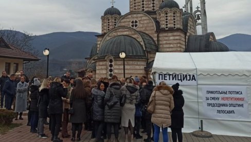 ПЕТИЦИЈЕ СТИГЛЕ У ПРИШТИНУ: Срби траже смене градоначелника Косовске Митровице, Лепосавића, Звечана и Зубиног Потока