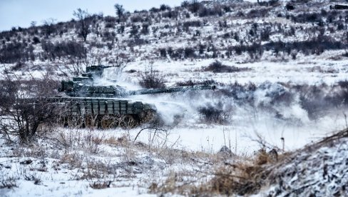 KRITIČNO KOD KUPJANSKA VSU IZGUBILA 100 km2: General Sirski ponovo u štabu jedinica koje brane grad (VIDEO)