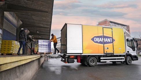 ОТКУПЉУЈЕМО ПРОДАТЕ ФАБРИКЕ Вучић: Уљара Дијамант је сада у рукама српских привредника