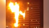ПОЖАР У БОЛНИЦИ: Појавио се драматичан снимак ватрене буктиње како гута зграду (ВИДЕО)