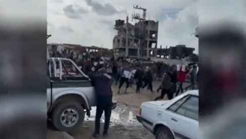 NOVO KRVOPROLIĆE U GAZI: Izraelski mediji tvrde - ubijeno 20 ljudi, preko 100 ranjeno dok su čekali u redu za hranu (UZNEMIRUJUĆI VIDEO)