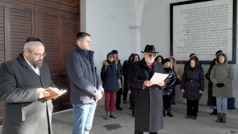 UBIJENO JE OKO 4.000 JEVREJA: Međunarodni dan sećanja na žrtve Holokausta obeležen u Novom Sadu