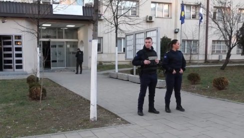 OPKOLJENA SRPSKA AMBULANTA U PRIŠTINI: Policija tzv. Kosova upala u objekat (VIDEO)