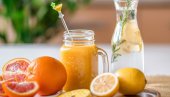 OSVEŽAVAJUĆI ĐUS NEODOLJIVOG UKUSA: Domaći sok od pomorandže i limuna, a sprema se brzo i sa malo sastojaka
