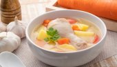DOBAR NAČIN DA SE OPROBATE U ULOZI DOMAĆICE: Najbolja domaća pileća supa sa rezancima