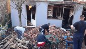 TU KUĆU PRAVIO JE JOŠ MOJ PRADEDA: Tuga porodice Tanasković, kod Paraćina, u požaru ostali bez krova nad glavom (FOTO)
