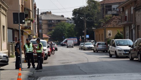 PIJAN I DROGIRAN UDARIO U TRI PARKIRANA AUTOMOBILA: POlicija ga isključila iz saobraćaja