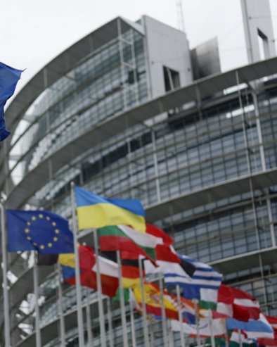 Evropski parlament odobrio viznu liberalizaciju za nosioce srpskih pasoša sa KiM