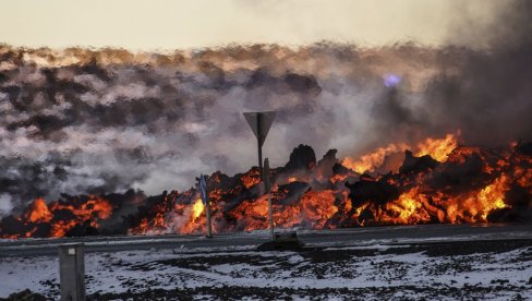 NESTVARNI PRIZORI SA ISLANDA: Lava prštala 80 metara uvis - škole i vrtići zatvoreni nakon erupcije vulkana (FOTO)