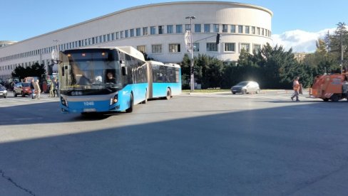 AUTOBUSI PO NEDELJNOM REDU VOŽNJE : Javni prevoz u Novom Sadu za Dan državnosti