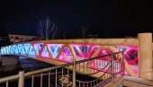 ПОВОДОМ ДАНА ДРЖАВНОСТИ СРБИЈЕ: Мостови у Параћину светлеће у бојама заставе (ФОТО)
