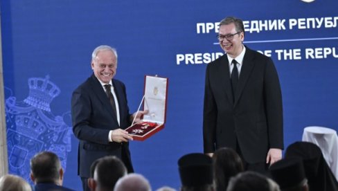 SAMO SLOBODA SRBIJE NE SME DA IMA CENU: Povodom Dana državnosti predsednik Vučić uručio odlikovanja