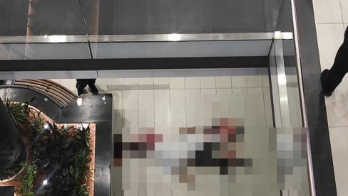 OSTAVIO JE CRNU JAKNU I BACIO SE: Uznemirujuće slike sa mesta tragedije u Beogradu - čovek se ubio u tržnom centru (FOTO)