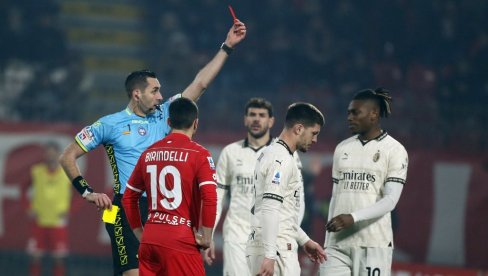KAKAV POTEZ! Luka Jović je ovo uradio rivalu u Seriji A i odmah dobio crveni karton (VIDEO)