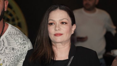 ИВАНА ПЕТЕРС ИМАЛА ИНФАРКТ ПРЕД КАМЕРАМА УСРЕД ЕМИСИЈЕ: Бол је био неописиво јак